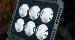 LED投光灯外壳定制是怎么组成的？